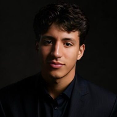 Andrew Irizarry Headshot